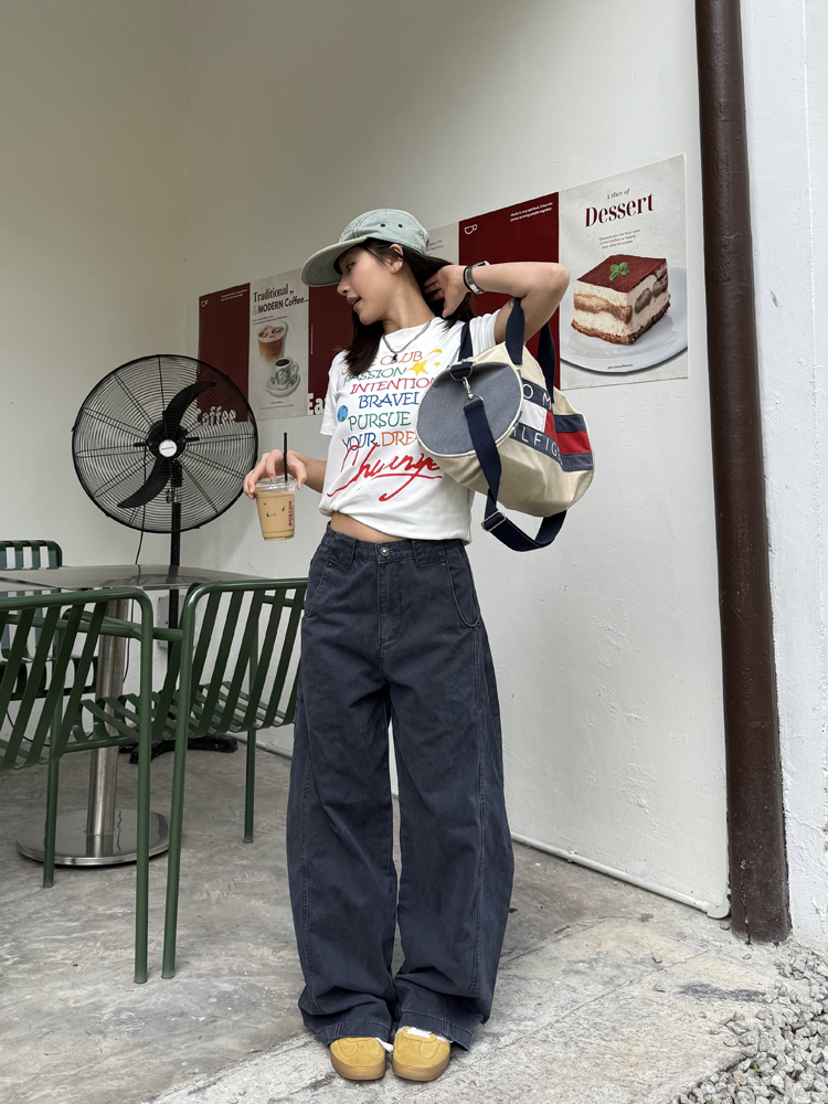 American Retro Curved Knife Pants - Loose Fit, Washed Spliced Design, Casual Long Pants for Men and Women, Y2K Style American Retro Curved Knife Pants - Loose Fit, Washed Spliced Design, Casual Long Pants for Men and Women, Y2K Style