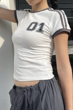 American Retro Digital Color Block Slim Fit Short Sleeve T-Shirt - Versatile 90s Inspired Style for Modern Fashion 2025