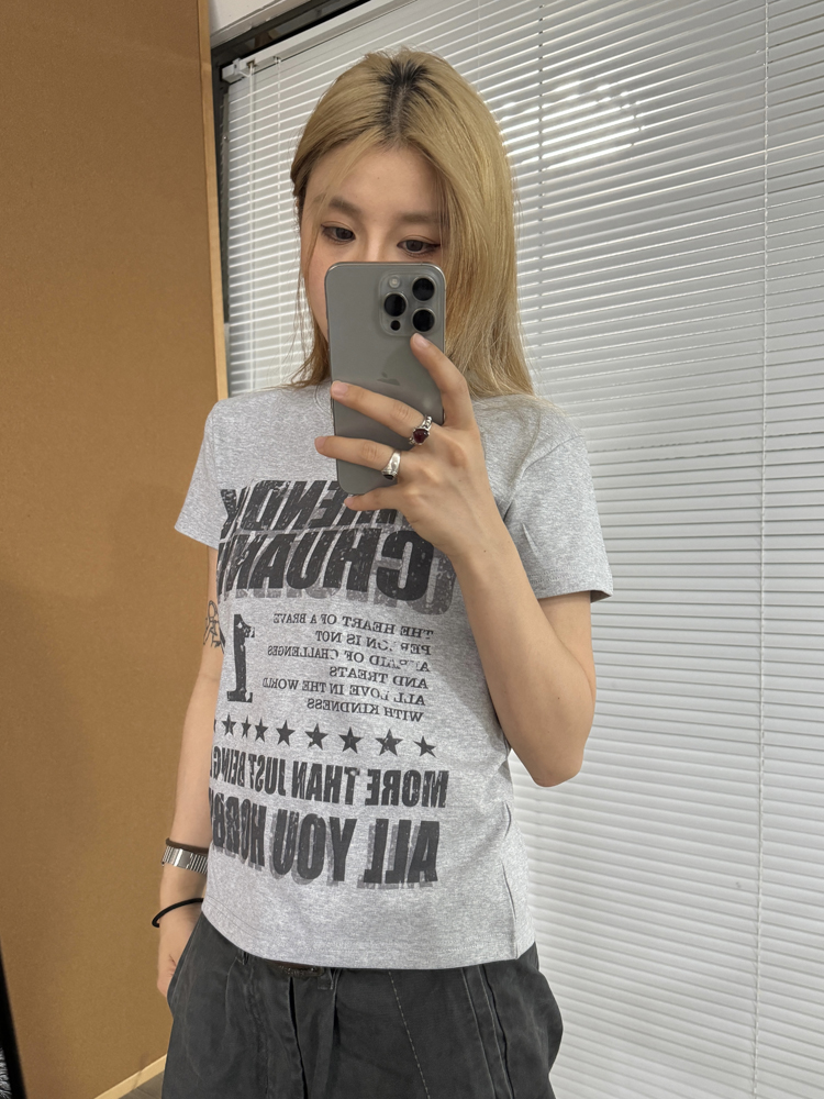 American Retro Distressed Printed Shoulder Short Sleeve Women's T-Shirt - Casual Summer Top, Y2K Style American Retro Distressed Printed Shoulder Short Sleeve Women's T-Shirt - Casual Summer Top, Y2K Style