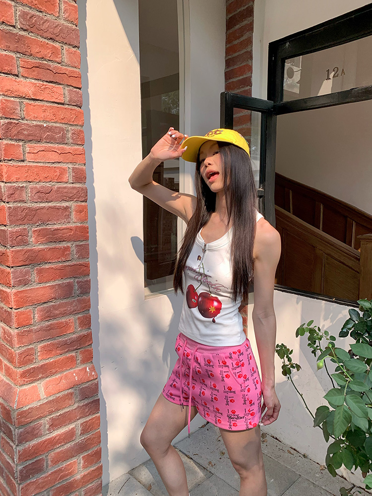 American Retro Dog Paw Print Low-Waist Three-Point Shorts for Summer – Unisex Loose Fit Casual Elastic Waist Pants American Retro Dog Paw Print Low-Waist Three-Point Shorts for Summer – Unisex Loose Fit Casual Elastic Waist Pants