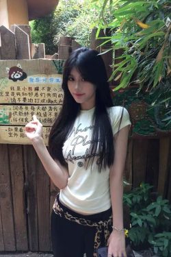 American Retro Dot Letter White Short Sleeve Cropped T-Shirt for Women, Slim Fit Waist-Cinching Summer Top, Flattering Y2K Style