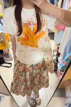American Retro Floral Lily Print Short Sleeve T-Shirt for Women - Summer Casual Slim Fit, Versatile Y2K Style