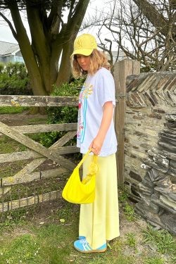 American Retro Food Painting Print Oversized Short-Sleeve T-Shirt for Women - Casual Spicy Girl Style in Pure Cotton