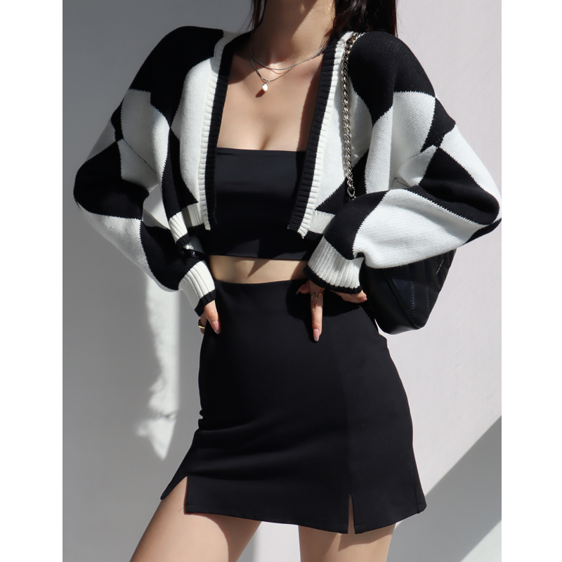 American Retro Girl Diamond Knit Cardigan - Short Loose Slimming V-Neck Long Sleeve Sweater Shawl Coat for Y2K Style American Retro Girl Diamond Knit Cardigan - Short Loose Slimming V-Neck Long Sleeve Sweater Shawl Coat for Y2K Style