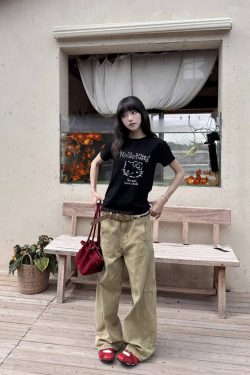 American Retro Hello Kitty Cartoon Printed Short-Sleeve T-Shirt for Women - Slim Fit Summer Style, Flattering Niche Design