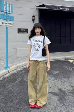 American Retro Hello Kitty Cartoon Printed Short-Sleeve T-Shirt for Women - Slim Fit Summer Style, Flattering Niche Design