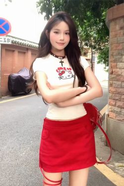 American Retro Hello Kitty White Short Sleeve T-Shirt for Women - Sweet and Spicy Summer Waist-Cinching Slimming Top