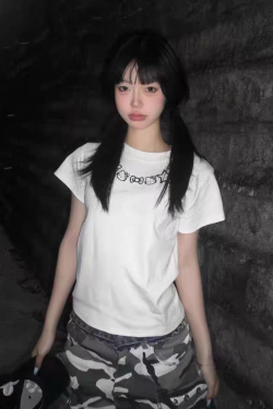 American Retro Kitty Cat Print White Short Sleeve T-Shirt for Women - Summer Slim Fit Trendy Top, Y2K Style