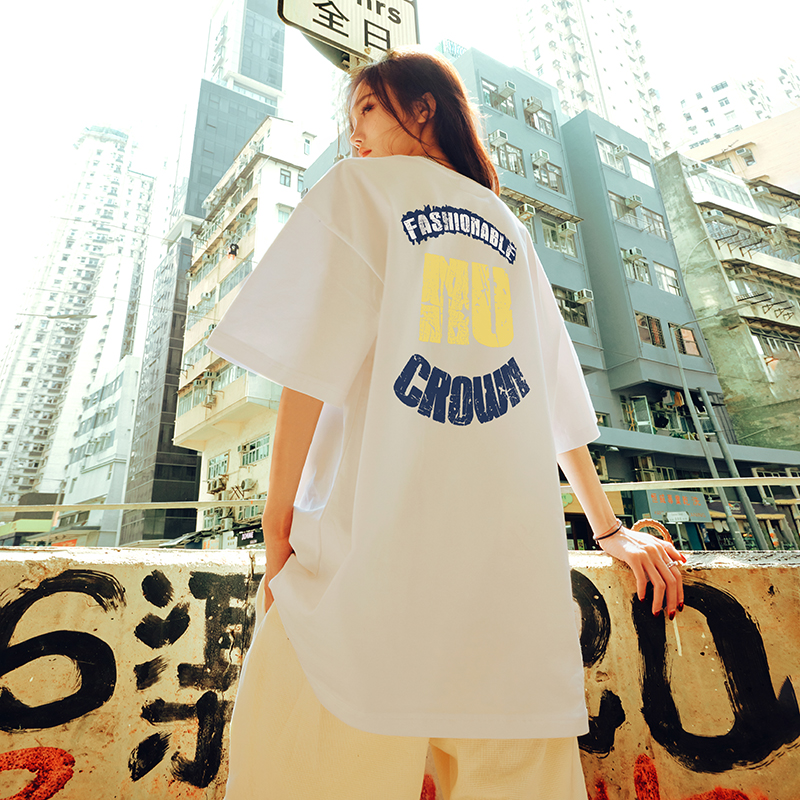 American Retro Letter Short-Sleeve T-Shirt for Men and Women - Casual Sports Tee, Trendy Summer Style 2025 American Retro Letter Short-Sleeve T-Shirt for Men and Women - Casual Sports Tee, Trendy Summer Style 2025