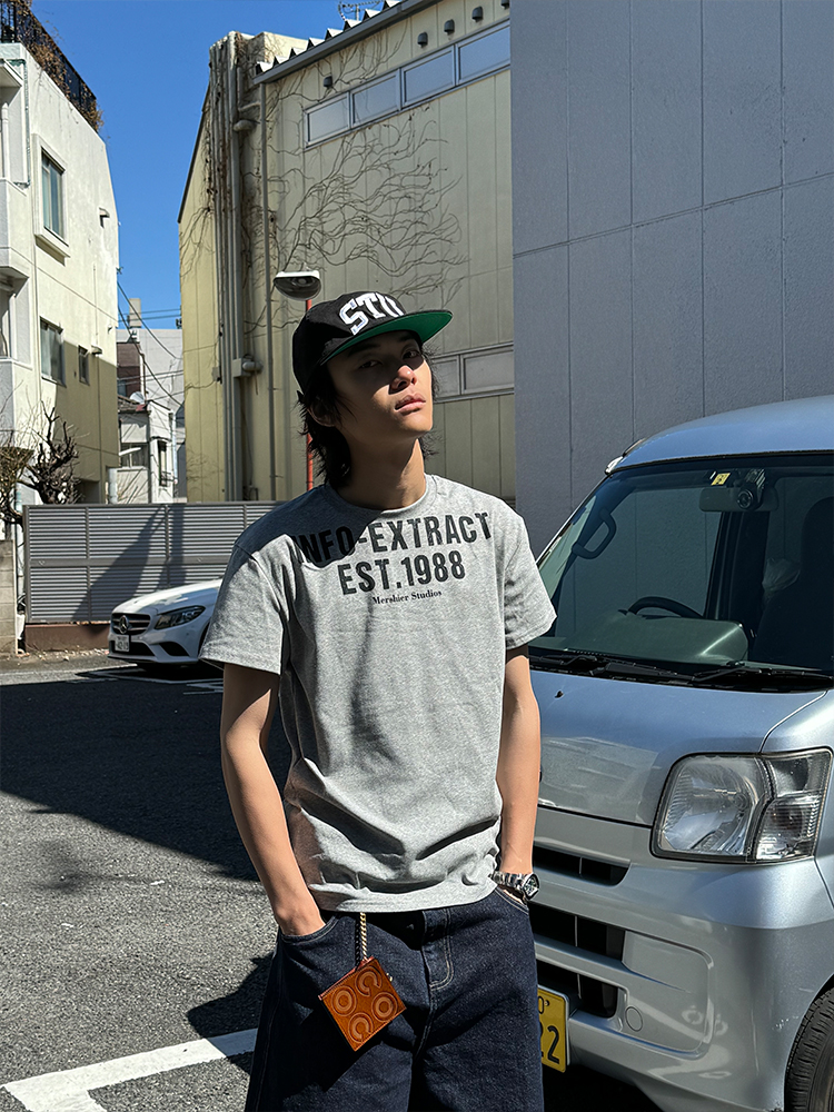 American Retro Letter Slogan Short Sleeve T-Shirt for Couples - Versatile Round Neck Trendy Loose Fit Unisex Top American Retro Letter Slogan Short Sleeve T-Shirt for Couples - Versatile Round Neck Trendy Loose Fit Unisex Top