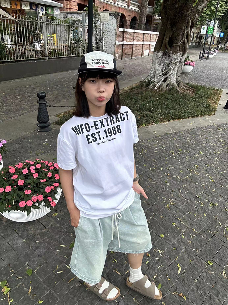 American Retro Letter Slogan Short Sleeve T-Shirt for Couples - Versatile Round Neck Trendy Loose Fit Unisex Top American Retro Letter Slogan Short Sleeve T-Shirt for Couples - Versatile Round Neck Trendy Loose Fit Unisex Top