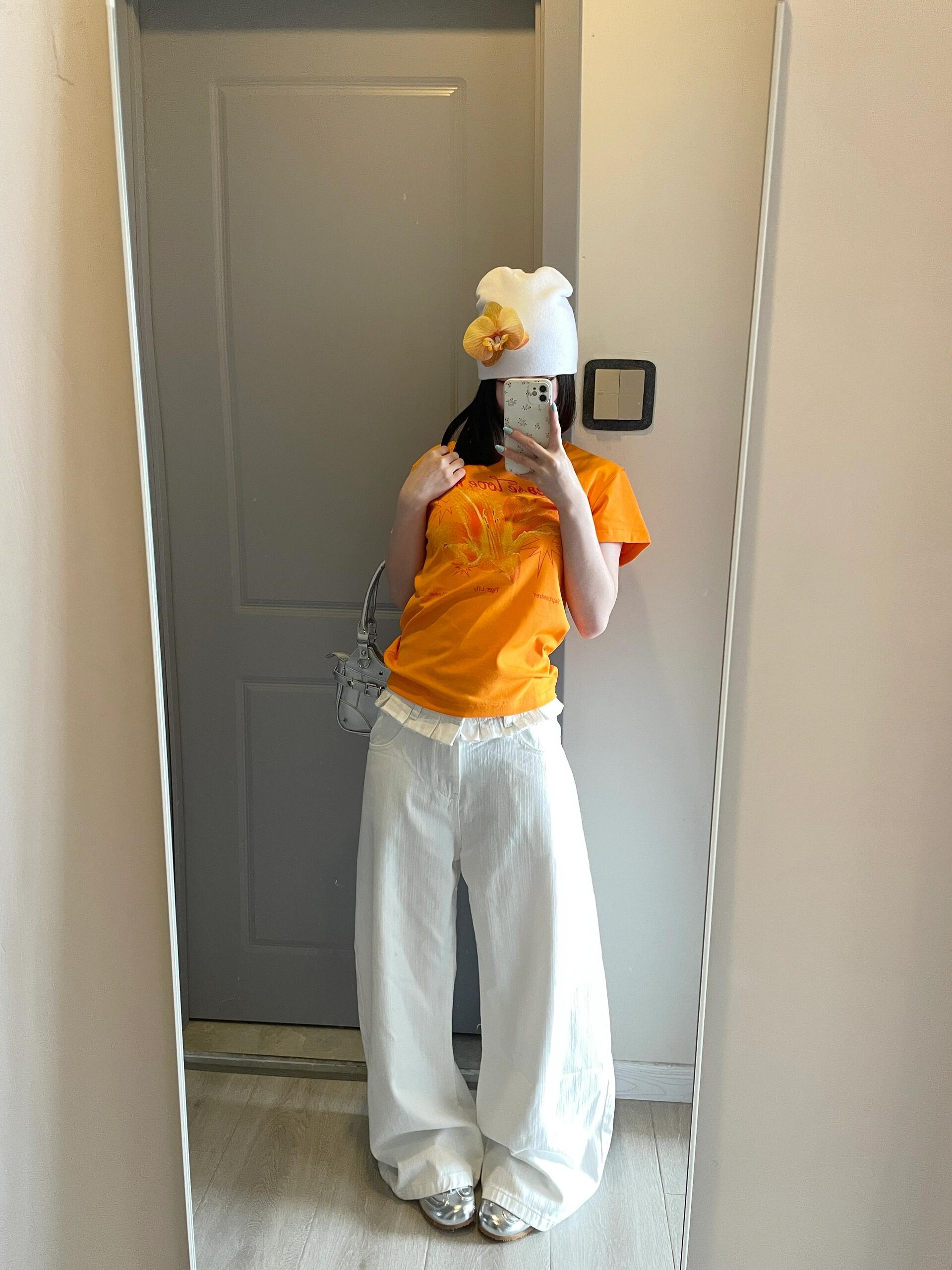 American Retro Lily Print Slim Short-Sleeve T-Shirt for Women - Summer Waist-Cinching Versatile Slimming Top American Retro Lily Print Slim Short-Sleeve T-Shirt for Women - Summer Waist-Cinching Versatile Slimming Top