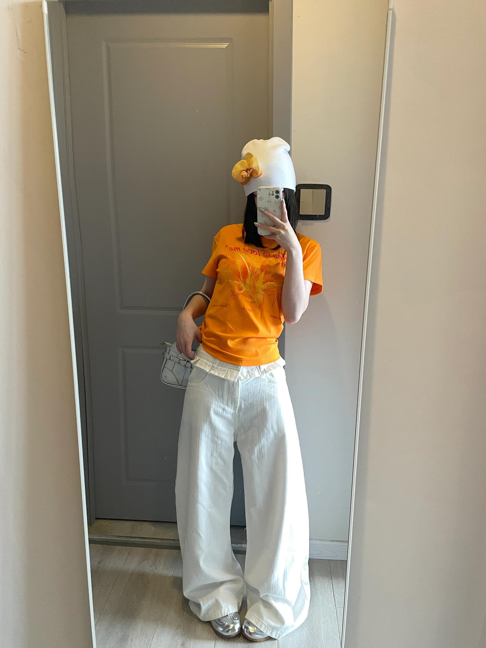 American Retro Lily Print Slim Short-Sleeve T-Shirt for Women - Summer Waist-Cinching Versatile Slimming Top American Retro Lily Print Slim Short-Sleeve T-Shirt for Women - Summer Waist-Cinching Versatile Slimming Top