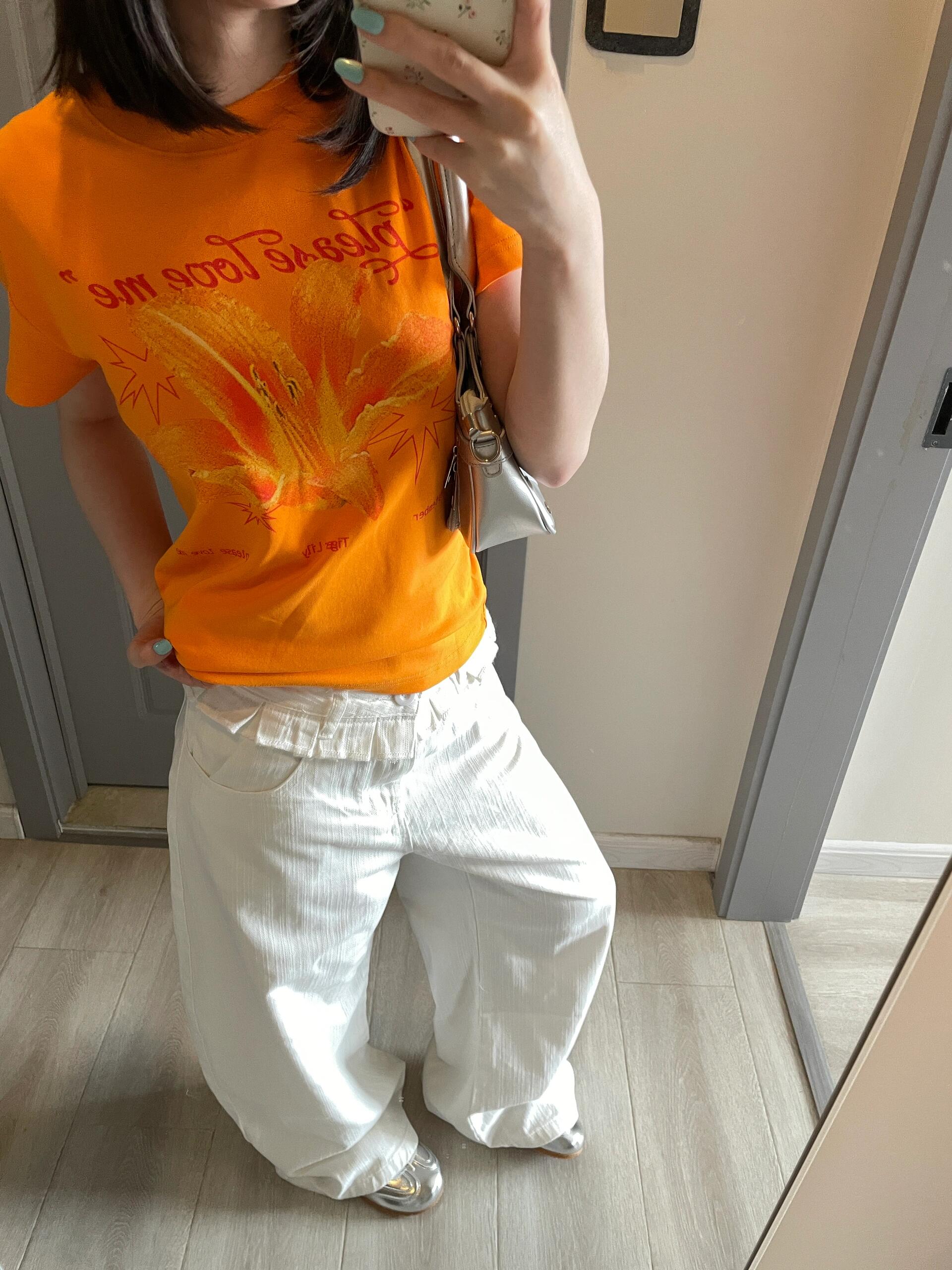 American Retro Lily Print Slim Short-Sleeve T-Shirt for Women - Summer Waist-Cinching Versatile Slimming Top American Retro Lily Print Slim Short-Sleeve T-Shirt for Women - Summer Waist-Cinching Versatile Slimming Top