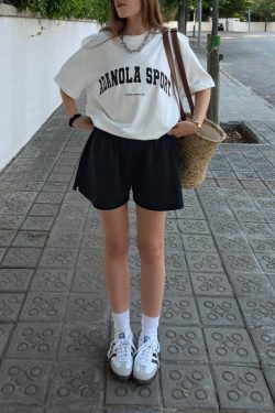 American Retro Minimalist Oversized Short Sleeve T-Shirt for Women - High-End Round Neck Summer Trendy Hot Girl Top