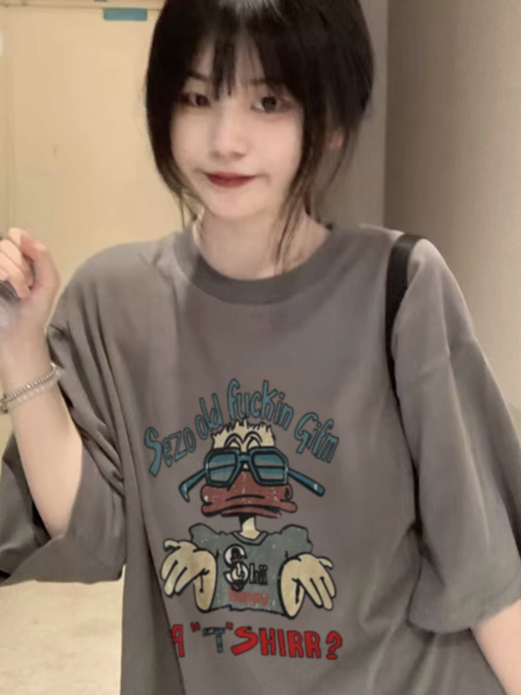 American Retro Oversized Cotton Duck Short-Sleeve T-Shirt for Men and Women, Plus Size, Loose Fit, Trendy Couple's Outfit American Retro Oversized Cotton Duck Short-Sleeve T-Shirt for Men and Women, Plus Size, Loose Fit, Trendy Couple's Outfit