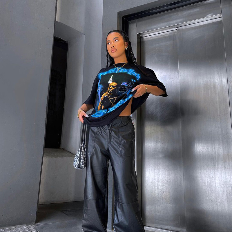 American Retro Oversized Short-Sleeve T-Shirt for Women - Vintage Summer Style, European & American Design, 90s Inspired Top American Retro Oversized Short-Sleeve T-Shirt for Women - Vintage Summer Style, European & American Design, 90s Inspired Top