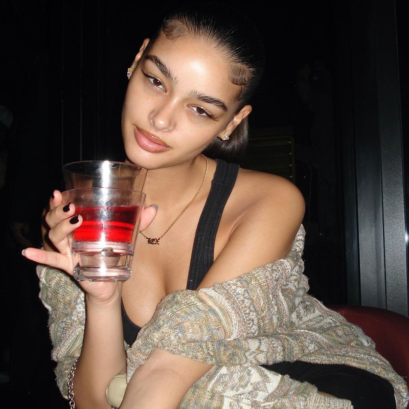 American Retro Rhinestone Knitted Cropped Tank Top for Women - Summer ABG Style Sleeveless T-Shirt - Sweet and Spicy Fashion American Retro Rhinestone Knitted Cropped Tank Top for Women - Summer ABG Style Sleeveless T-Shirt - Sweet and Spicy Fashion