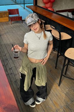 American Retro Short Sleeve Fitted Crop Top for Women - Solid Color Sexy Summer T-Shirt - Trendy Y2K Style