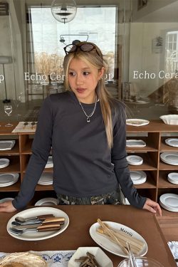 American Retro Short Sleeve T-Shirt for Women – Pure Color Round Neck Summer Top, Trendy Versatile Style, 90s Inspired Fashion