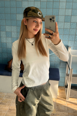 American Retro Short Sleeve T-Shirt for Women – Pure Color Round Neck Summer Top, Trendy Versatile Style, 90s Inspired Fashion