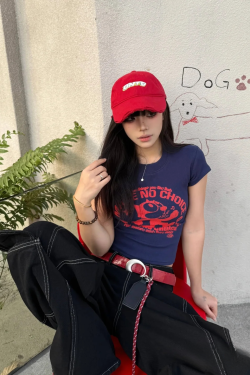 American Retro Slim-Fit Round Neck Cartoon Print T-Shirt for Women - Flattering Short Sleeve Summer 2025 Style