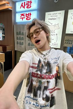 American Retro Streetwear Illusion Portrait Print Short Sleeve T-Shirt for Couples - Loose Fit, 90s Inspired Style