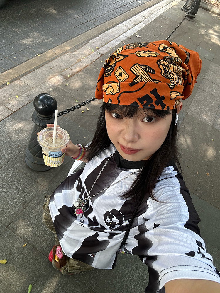 American Retro Striped Color-Blocking V-Neck Short Sleeve Jersey T-Shirt for Men and Women - Breathable Summer Sports Base Layer American Retro Striped Color-Blocking V-Neck Short Sleeve Jersey T-Shirt for Men and Women - Breathable Summer Sports Base Layer