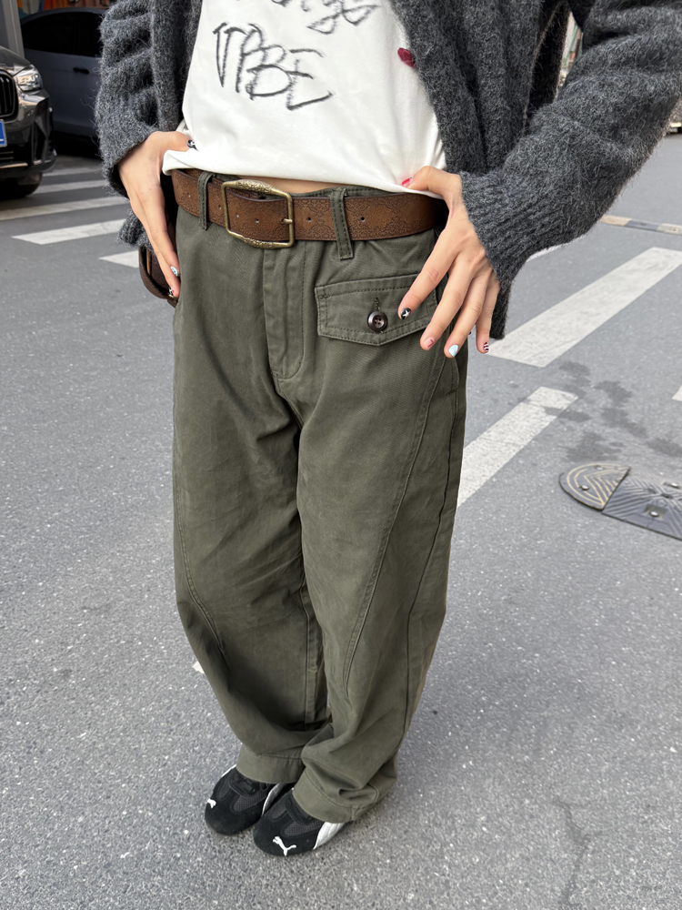 American Retro Tapered Cargo Pants for Men and Women - Loose Fit, Versatile Casual Style, Draped Long Design American Retro Tapered Cargo Pants for Men and Women - Loose Fit, Versatile Casual Style, Draped Long Design