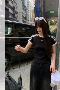 American Retro Three-Stripe Shoulder Short Sleeve T-Shirt for Women - Summer Slim Fit Sexy Top, Y2K Style