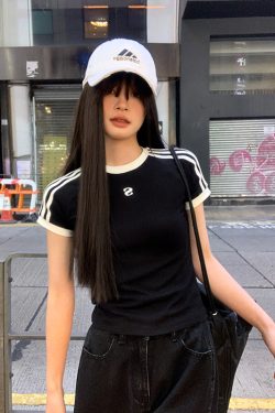 American Retro Three-Stripe Shoulder Short Sleeve T-Shirt for Women - Summer Slim Fit Sexy Top, Y2K Style