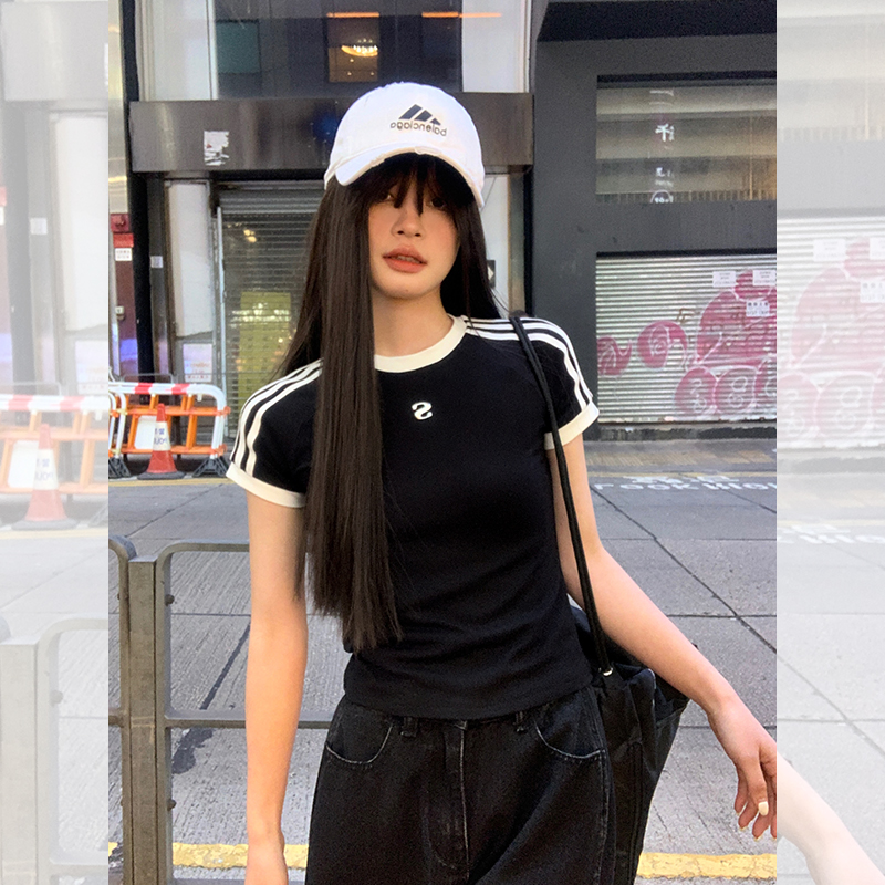 American Retro Three-Stripe Shoulder Short Sleeve T-Shirt for Women - Summer Slim Fit Sexy Top, Y2K Style American Retro Three-Stripe Shoulder Short Sleeve T-Shirt for Women - Summer Slim Fit Sexy Top, Y2K Style