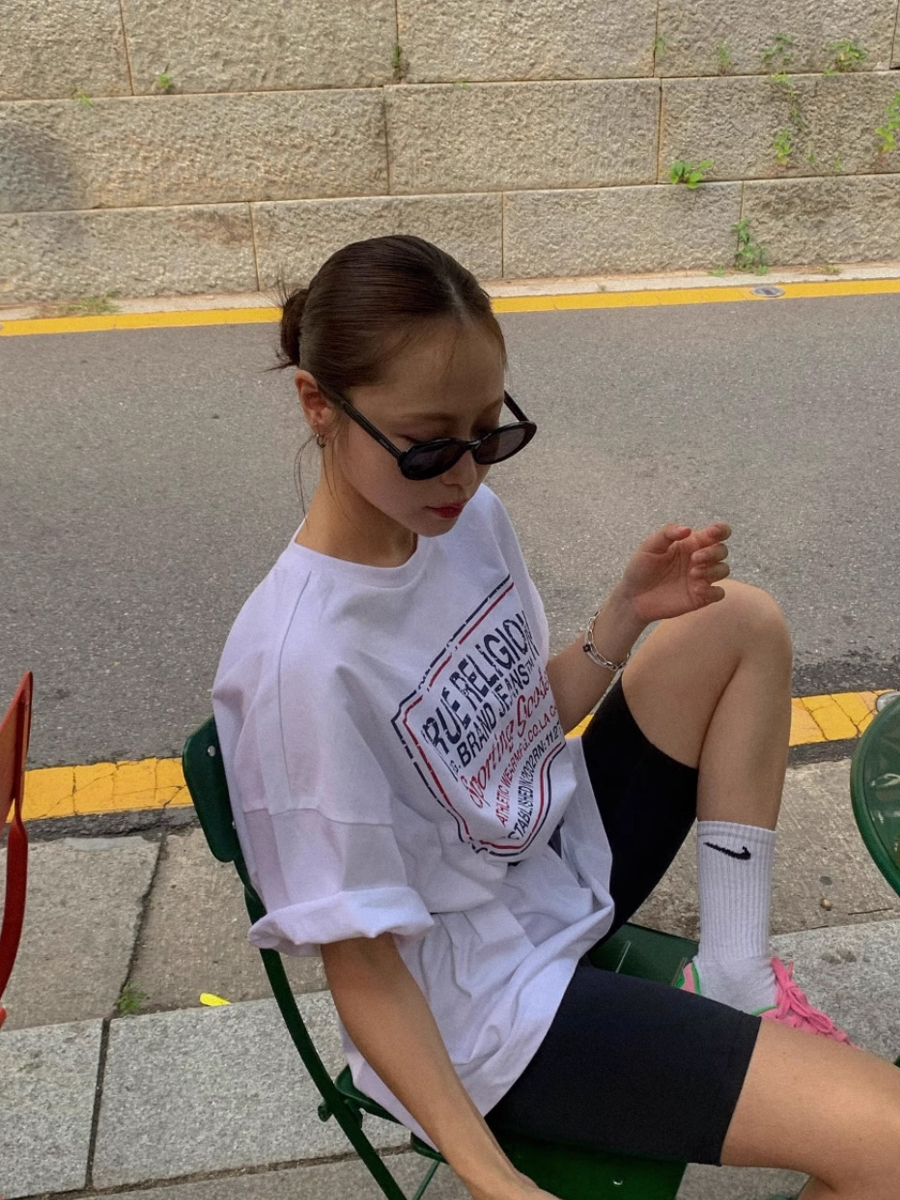 American Retro Trendy Letter Print White Oversized Short Sleeve T-Shirt for Women - Summer Fashion Hot Girl Style American Retro Trendy Letter Print White Oversized Short Sleeve T-Shirt for Women - Summer Fashion Hot Girl Style