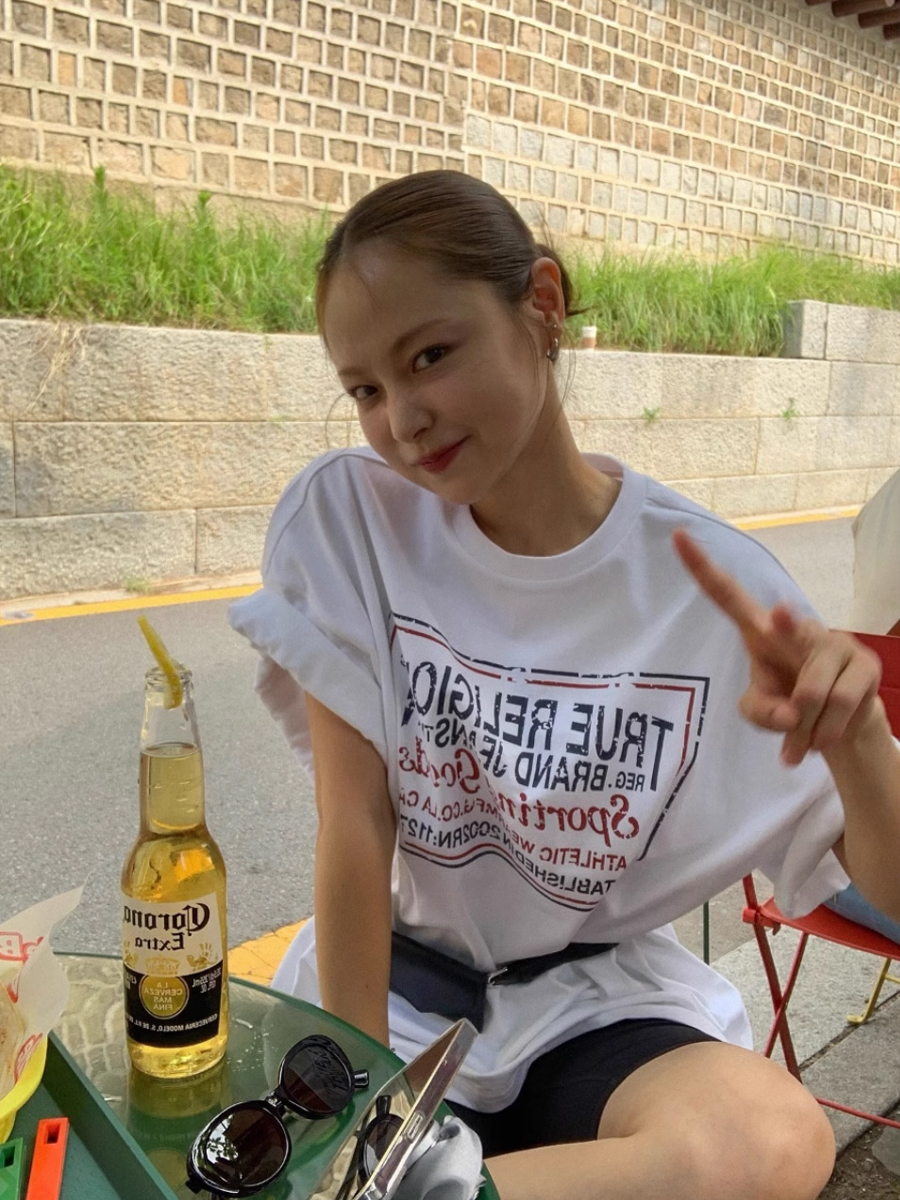 American Retro Trendy Letter Print White Oversized Short Sleeve T-Shirt for Women - Summer Fashion Hot Girl Style American Retro Trendy Letter Print White Oversized Short Sleeve T-Shirt for Women - Summer Fashion Hot Girl Style