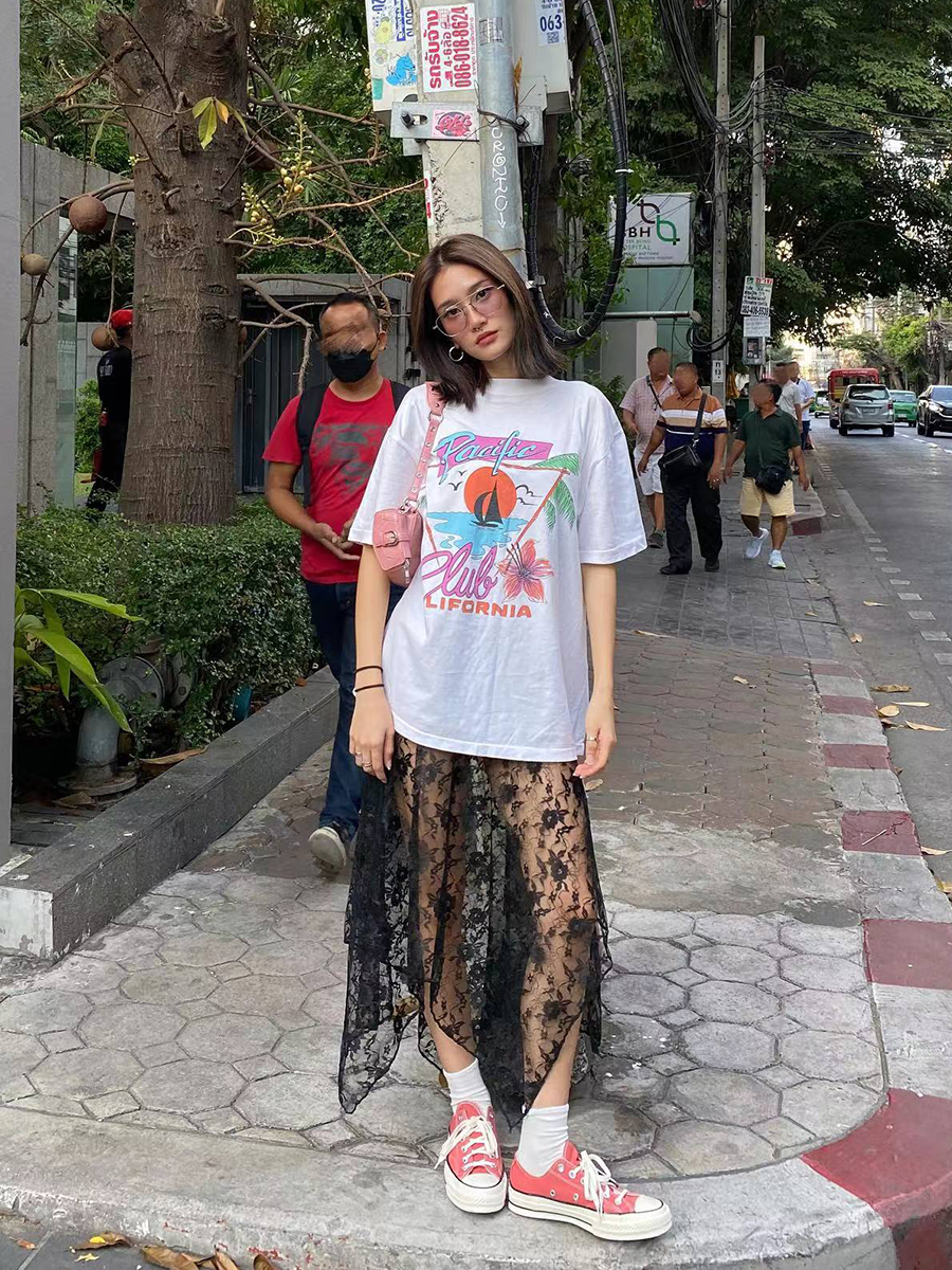 American Retro Vintage Sunrise Scenery White Short Sleeve T-Shirt for Women - Oversized Trendy Casual Top, Y2K Style American Retro Vintage Sunrise Scenery White Short Sleeve T-Shirt for Women - Oversized Trendy Casual Top, Y2K Style