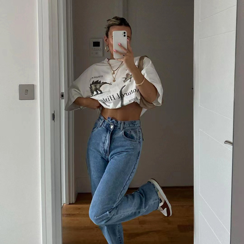 American Retro Vintage White Short Sleeve T-Shirt for Women, Niche Loose Fit Half Sleeve Top, Trendy 90s Style American Retro Vintage White Short Sleeve T-Shirt for Women, Niche Loose Fit Half Sleeve Top, Trendy 90s Style