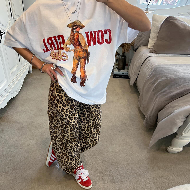 American Retro Western Cowboy Portrait Printed Short-Sleeve T-Shirt - Summer Women's Oversized Trendy Top American Retro Western Cowboy Portrait Printed Short-Sleeve T-Shirt - Summer Women's Oversized Trendy Top