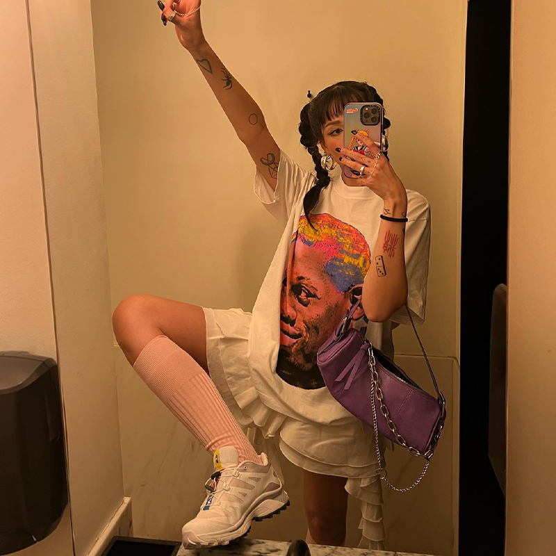 American Retro White Oversized Short Sleeve T-Shirt for Women - Summer Hip-Hop Style, European and American Trend American Retro White Oversized Short Sleeve T-Shirt for Women - Summer Hip-Hop Style, European and American Trend