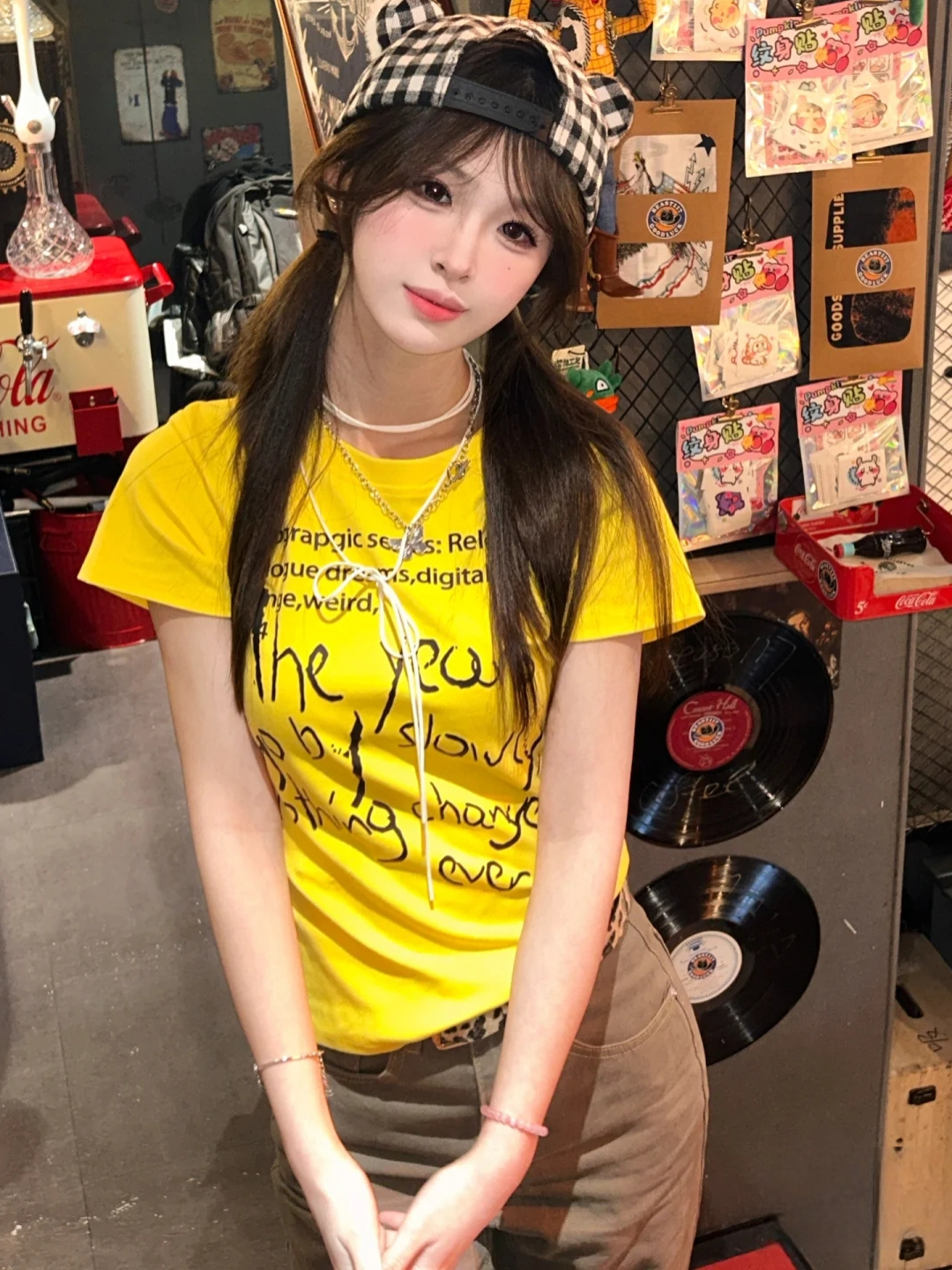 American Retro Yellow Letter Print Cropped Short-Sleeve T-Shirt for Women, Summer Slim Fit, Spicy Girl Style American Retro Yellow Letter Print Cropped Short-Sleeve T-Shirt for Women, Summer Slim Fit, Spicy Girl Style
