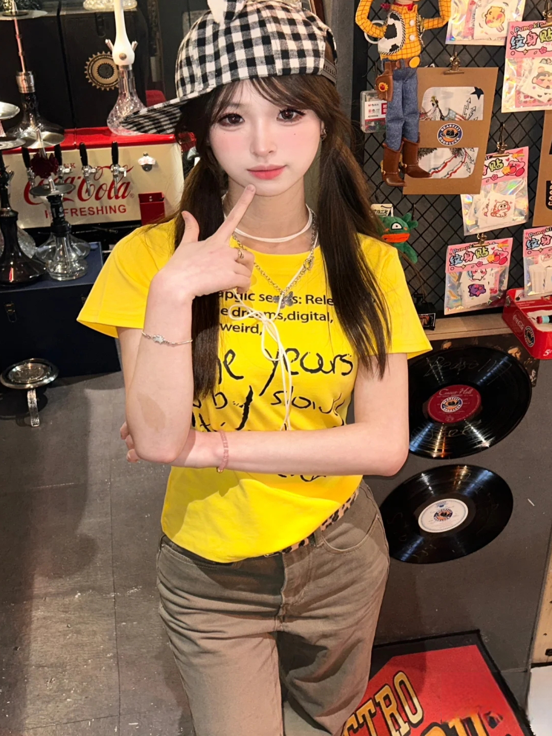 American Retro Yellow Letter Print Cropped Short-Sleeve T-Shirt for Women, Summer Slim Fit, Spicy Girl Style American Retro Yellow Letter Print Cropped Short-Sleeve T-Shirt for Women, Summer Slim Fit, Spicy Girl Style