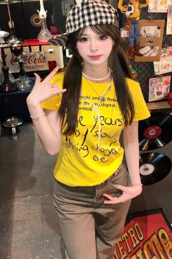 American Retro Yellow Letter Print Cropped Short-Sleeve T-Shirt for Women, Summer Slim Fit, Spicy Girl Style