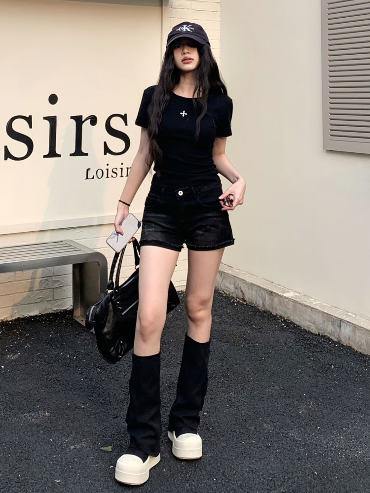 American Style Hot Girl Cross Embroidery Short Sleeve T-Shirt for Women - Slim Fit Summer Essential American Style Hot Girl Cross Embroidery Short Sleeve T-Shirt for Women - Slim Fit Summer Essential