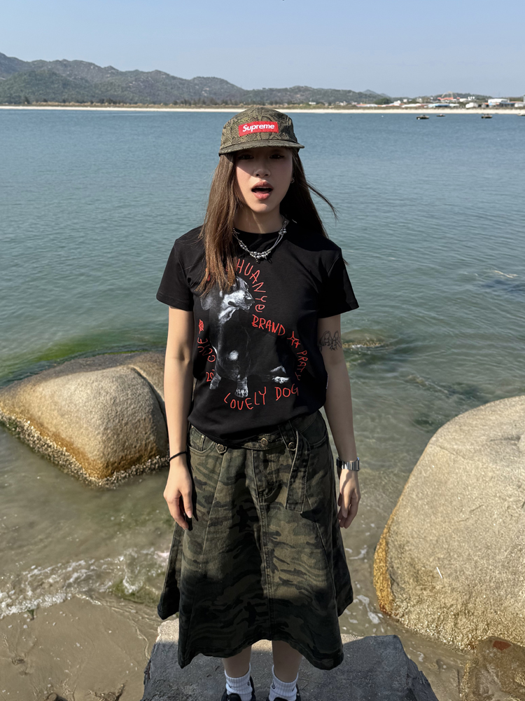 American-style Sausage Dog Print Short Sleeve T-shirt for Women, Casual Summer Slim Fit Top, Slightly Loose, Y2K Style American-style Sausage Dog Print Short Sleeve T-shirt for Women, Casual Summer Slim Fit Top, Slightly Loose, Y2K Style