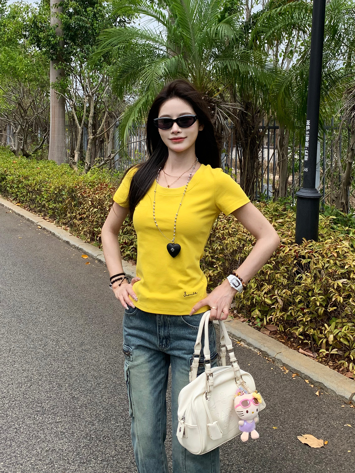 American Style Short Sleeve T-Shirt for Women - Pure Desire Slim Fit Round Neck Top - Versatile Spring Summer 2025 Fashion American Style Short Sleeve T-Shirt for Women - Pure Desire Slim Fit Round Neck Top - Versatile Spring Summer 2025 Fashion