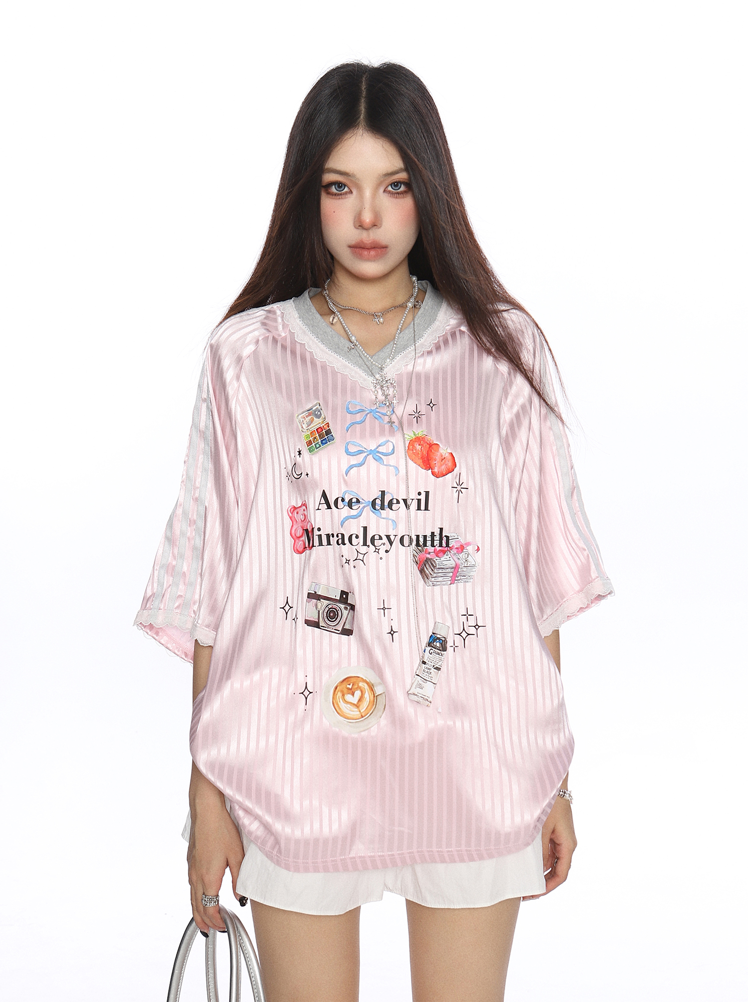 American V-Neck Lace-Trim Short Sleeve T-Shirt for Women - Summer Jersey Blokette Sports Top in Casual 90s Style American V-Neck Lace-Trim Short Sleeve T-Shirt for Women - Summer Jersey Blokette Sports Top in Casual 90s Style