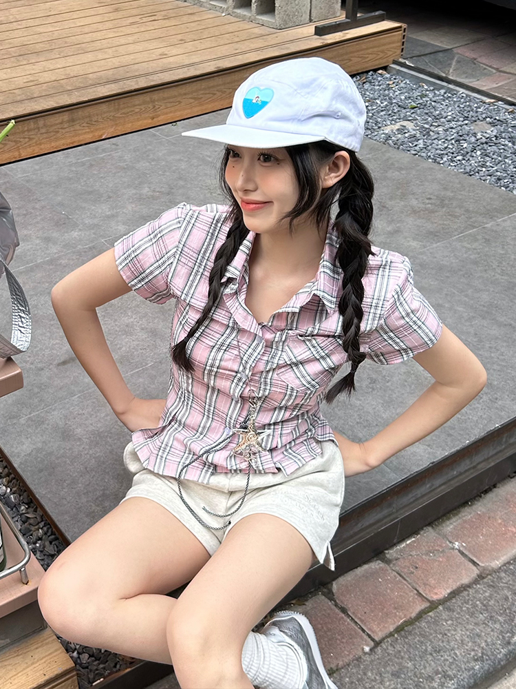 American Vintage College Style Women's Plaid Shoulder-Button Slim Fit Polo Shirt - Y2K Inspired Fashion Top American Vintage College Style Women's Plaid Shoulder-Button Slim Fit Polo Shirt - Y2K Inspired Fashion Top