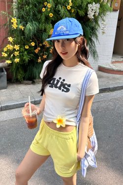 American Vintage Fun Letter Print Slimming Short T-Shirt for Women - Trendy 90s Style Shoulder-Fitting Top