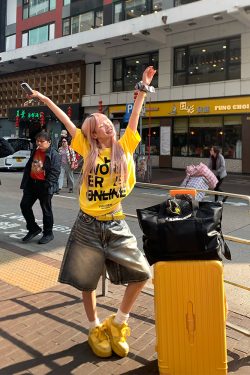 American Vintage Letter Print T-Shirt for Men and Women, Loose Casual Streetwear Short Sleeve Top, 90s Summer Style