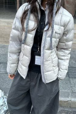 American Vintage Lightweight Duck Down Jacket with Stand Collar and Letter Embroidery - Retro Style Outerwear for 90s Fashion