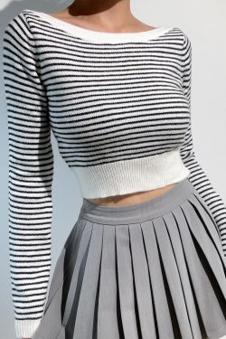 American Vintage Striped High-Waisted Cropped Long Sleeve Knit Sweater Top in Black and White - Y2K Retro Style Fashion